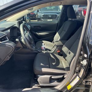 صورة مصغرة 32 لـ 2025 Toyota COROLLA LE