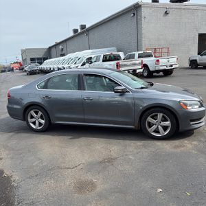 VOLKSWAGEN PASSAT SE PZEV - 10