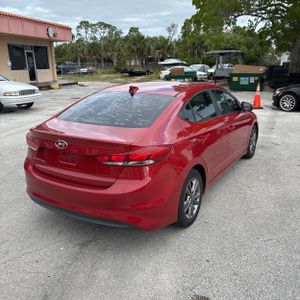 HYUNDAI ELANTRA SE - 8