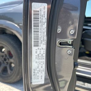 2016 RAM 1500 LARAMIE — миниатюра 47