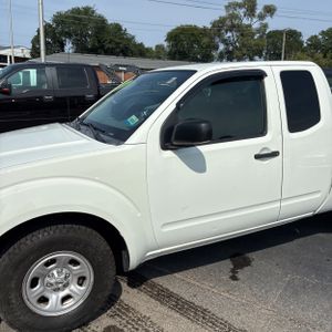 2016 Nissan FRONTIER S — фото 2