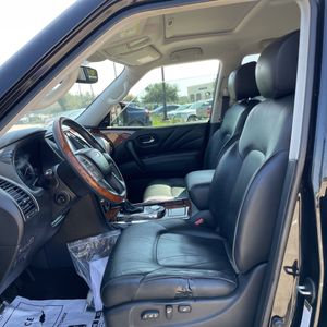 2015 Infiniti QX80 BASE thumbnail 31