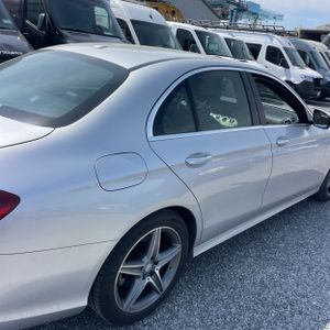 MERCEDES-BENZ E-CLASS - 9