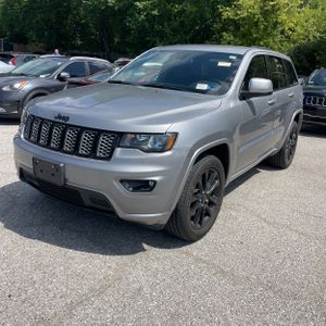 2021 JEEP GRAND CHEROKEE LAREDO X photo 1
