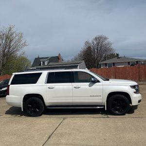 CHEVROLET SUBURBAN LTZ - 10