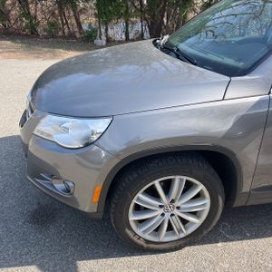 VOLKSWAGEN TIGUAN S 4MOTION - 2