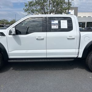FORD F-150 RAPTOR - 4