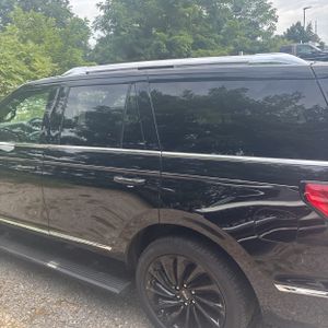 صورة 6 لـ 2021 Lincoln NAVIGATOR RESERVE