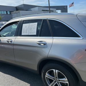 MERCEDES-BENZ GLC - 6