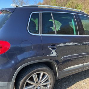 Volkswagen Tiguan SE - 9