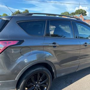 2018 FORD ESCAPE SE 照片 9