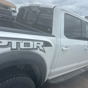 FORD F-150 RAPTOR - 9