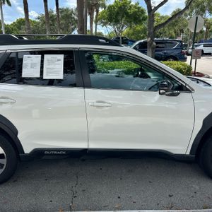2023 Subaru OUTBACK PREMIUM — фото 11