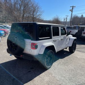 JEEP WRANGLER SAHARA 4X4 - 8