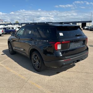 FORD EXPLORER ST-LINE - 5