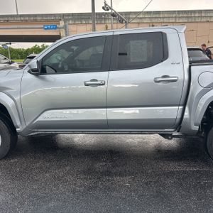 2025 Toyota TACOMA SR5 照片 4