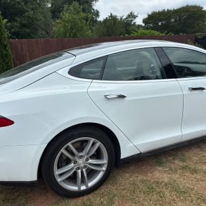 TESLA MODEL S BASE - 9
