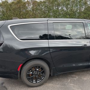 CHRYSLER VOYAGER LX - 9