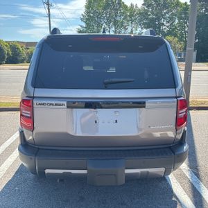 TOYOTA LAND CRUISER - 7