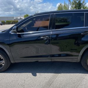 TOYOTA HIGHLANDER - 4