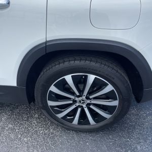 2023 Mercedes-BENZ GLB 缩略图 18