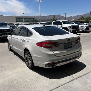 FORD FUSION SE - 4