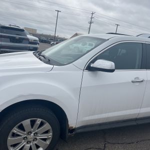 CHEVROLET EQUINOX LT - 2