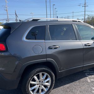 JEEP CHEROKEE LIMITED - 9