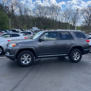 TOYOTA 4RUNNER - 2