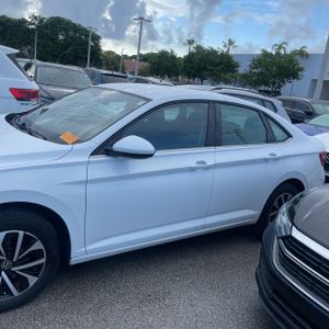 صورة 3 لـ 2023 Volkswagen JETTA S