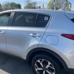 KIA SPORTAGE LX - 6