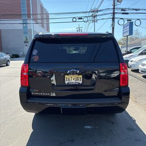 CHEVROLET SUBURBAN LT - 7