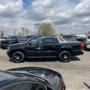 CHEVROLET AVALANCHE LT 1500 - 3