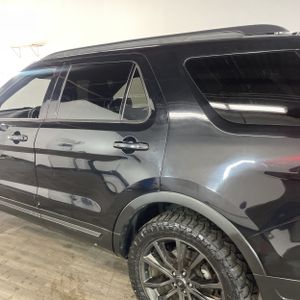 FORD EXPLORER XLT - 6