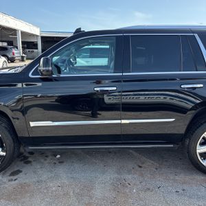 2019 Cadillac ESCALADE PREMIUM LUXURY 照片 4