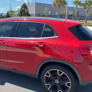 MERCEDES-BENZ GLA - 6