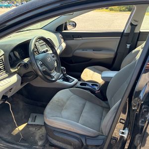 2017 Hyundai ELANTRA SE — миниатюра 61