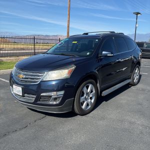CHEVROLET TRAVERSE LT - 1