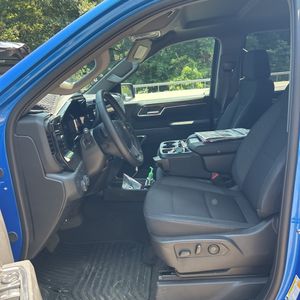 صورة مصغرة 32 لـ 2025 Chevrolet SILVERADO 1500 LT