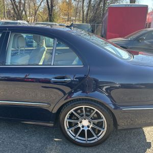 MERCEDES-BENZ E-CLASS - 6