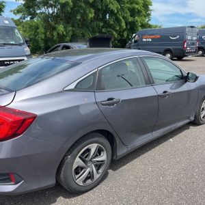 صورة 9 لـ 2020 Honda CIVIC LX
