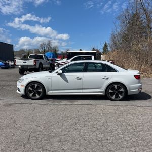 AUDI A4 2.0T PREMIUM - 3