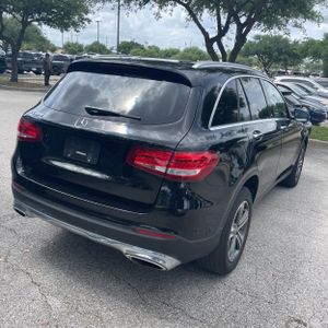MERCEDES-BENZ GLC - 7
