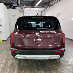 KIA TELLURIDE LX - 7