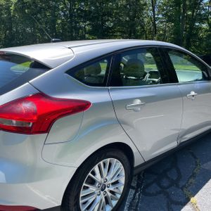 FORD FOCUS TITANIUM - 9