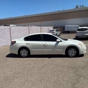 2010 Nissan ALTIMA 2.5 S 照片 10