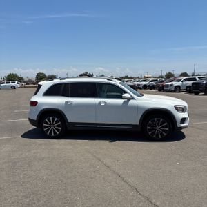 صورة 10 لـ 2021 Mercedes-BENZ GLB