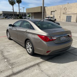 HYUNDAI SONATA GLS - 5