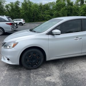NISSAN SENTRA S - 2