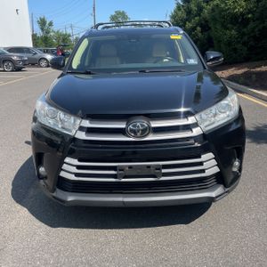 صورة مصغرة 14 لـ 2019 Toyota HIGHLANDER XLE